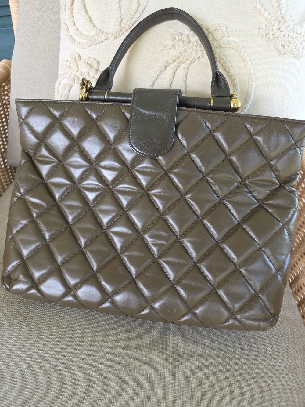 Chanel Quilted Leather Chain Tote Bag - Dark Green - Picture 5 of 13